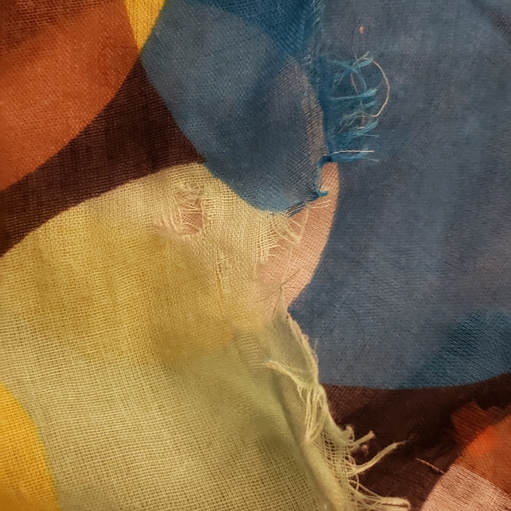Scarf - Picture 2 of 3